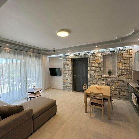 Iris Villas Complex Frinion Экстерьер фото