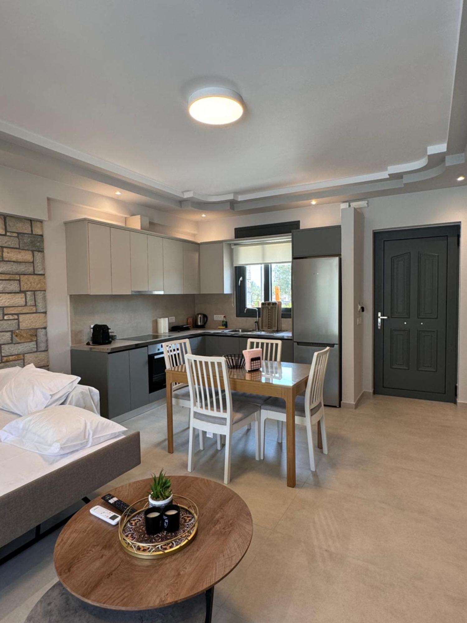 Iris Villas Complex Frinion Экстерьер фото
